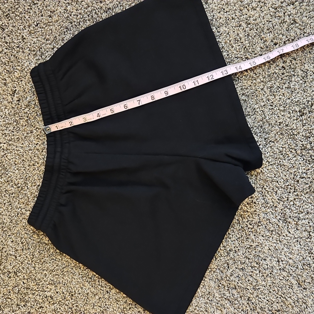 NWOT tropical Print VS PINK shorts - Picture 5 of 5